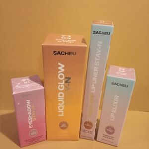 Sacheu Liquid Glow and Lip Care Set